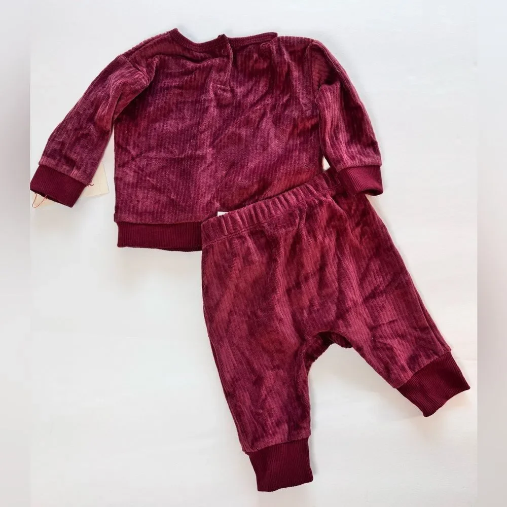 Cat & Jack Kids Burgundy Ribbed Velvet Pajama Set Size 3-6 Months